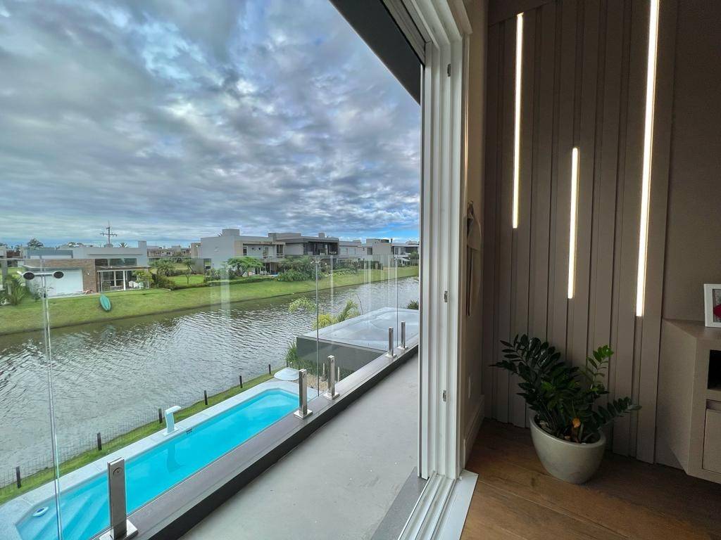 Casa em Condomínio 4 dormitórios em Capão da Canoa | Ref.: 10226