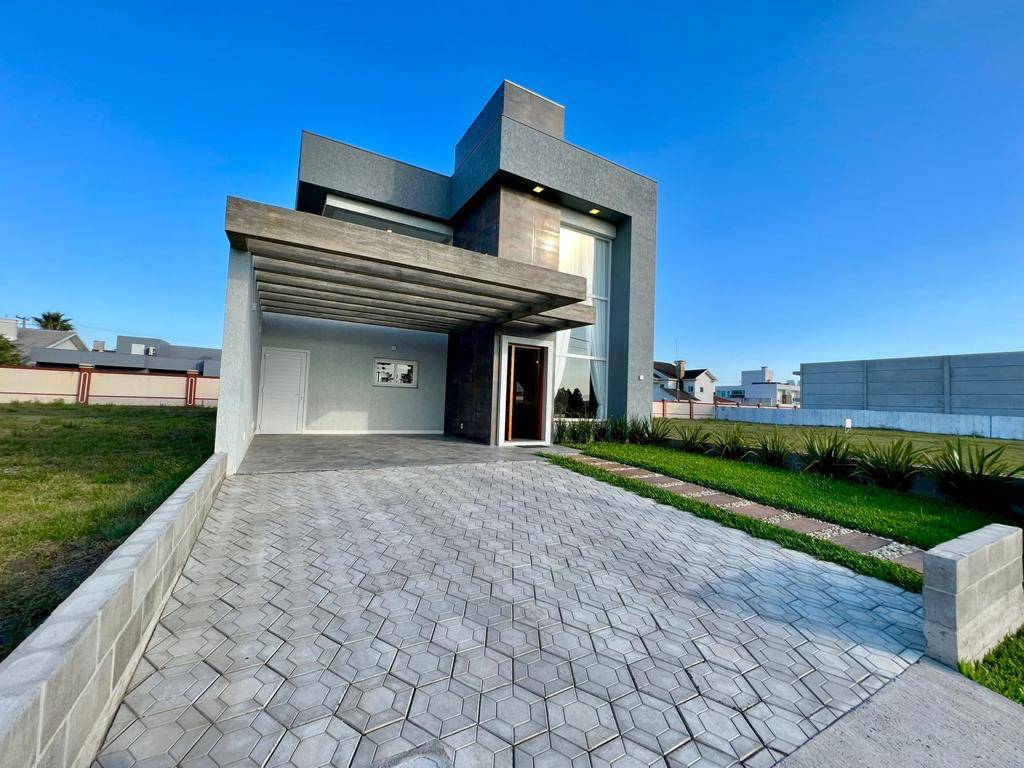 Casa 3 dormitórios para venda, Centro em Capão da Canoa | Ref.: 5809