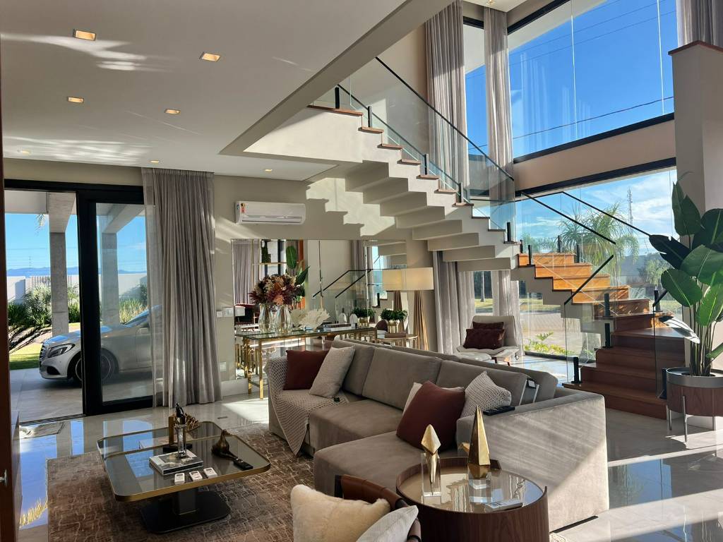 Casa em Condomínio 5 dormitórios para venda, Centro em Xangri-lá | Ref.: 6007