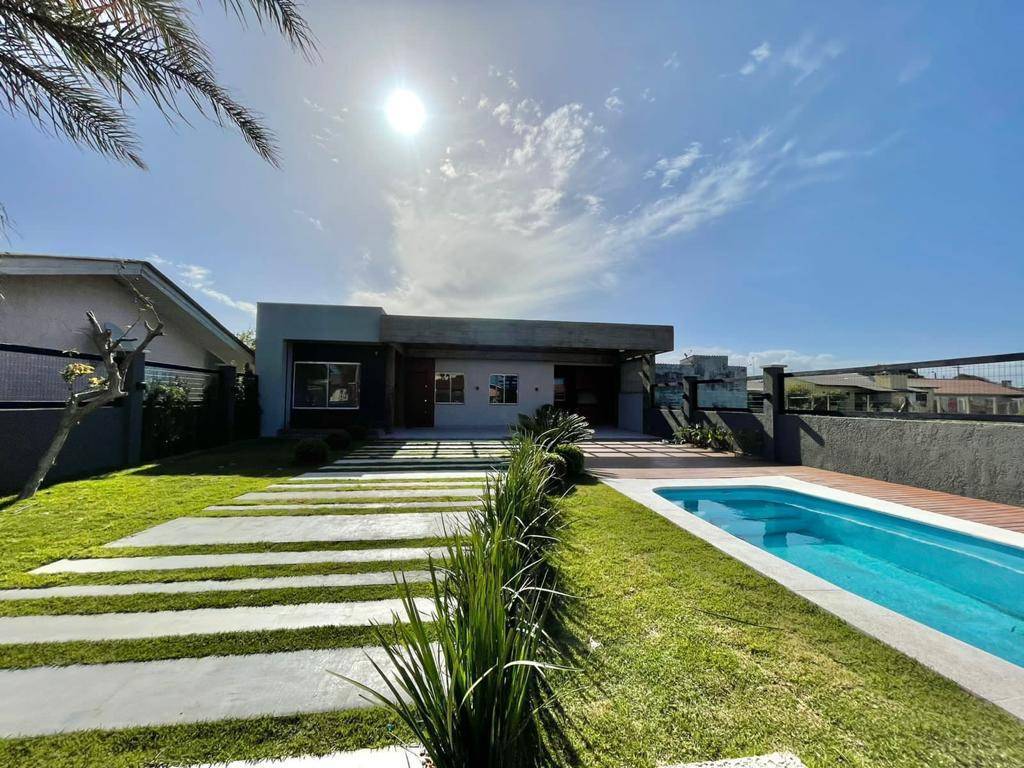 Casa 3 dormitórios para venda, Atlântida Sul em Osório | Ref.: 6127