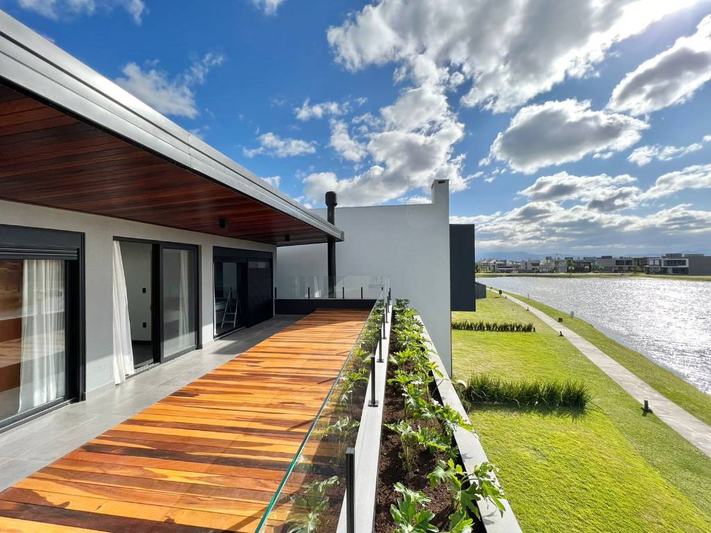 Casa em Condomínio 4 dormitórios em Xangri-lá | Ref.: 6417