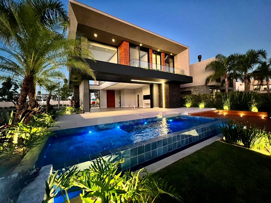 Casa em Condomínio 5 dormitórios em Xangri-lá | Ref.: 9478